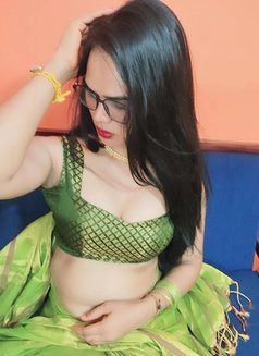 Shivani - Transsexual escort in Chennai Photo 4 of 9