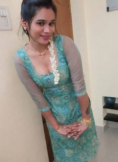 Shivani - Transsexual escort in Chennai Photo 7 of 9