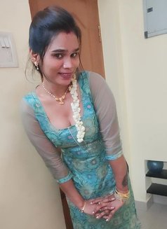 Shivani - Transsexual escort in Chennai Photo 7 of 11