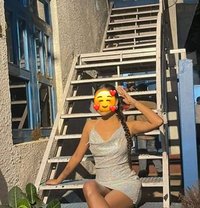 Shivani Magar - puta in Kathmandu