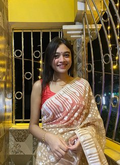 Shivani Patel - puta in Thrissur Photo 1 of 1