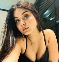 Shivani Sharma - escort in Navi Mumbai Photo 1 of 3