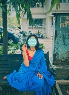 Anshika (Real Meet in Noida) - puta in Noida Photo 3 of 6