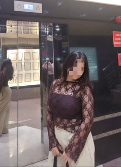 Shivani Webcam and Meet - escort in Chennai Photo 3 of 5