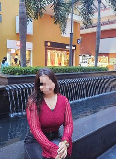 Shivani Webcam and Meet - escort in Chennai Photo 4 of 5
