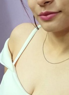 Shivanixx - escort in Gurgaon Photo 14 of 15