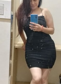 Shivanixx - escort in Gurgaon Photo 7 of 15