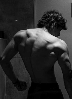 Shivansh - Male escort in Kolkata Photo 2 of 3