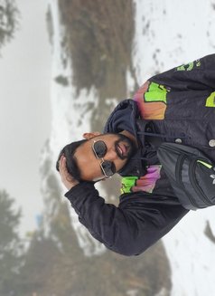 Shivansh - Male escort in New Delhi Photo 2 of 4