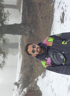 Shivansh - Male escort in New Delhi Photo 3 of 4