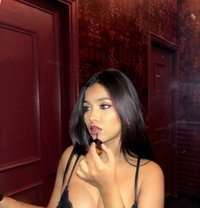 Shivanshi - escort in Faridabad Photo 1 of 13