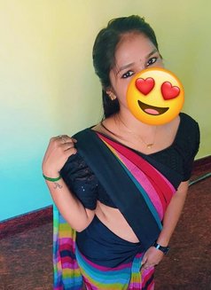 Shivanya - escort in Chennai Photo 7 of 12