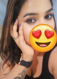 Shivanya - puta in Chennai Photo 3 of 8