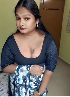 Shivanya Pussy Transgender - Transsexual escort in Bangalore Photo 8 of 9