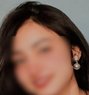 Shivi Independent Girl - puta in Hyderabad Photo 1 of 5