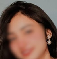 Shivi Independent Girl - puta in Hyderabad Photo 1 of 5