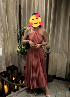 Shivi - escort in Bangalore Photo 5 of 8