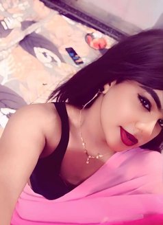 Shivi - Transsexual escort in Vadodara Photo 9 of 13