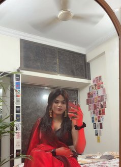Shiviiiii - Transsexual escort in Indore Photo 2 of 12