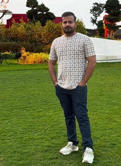 Shivrajsingh1995 - Acompañantes masculino in Ahmedabad Photo 2 of 5