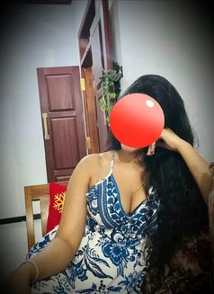 shiyama - naadiya & Rithu lesbians - escort in Colombo Photo 25 of 30