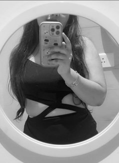 Shizuka - escort in Hyderabad Photo 1 of 2