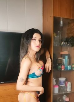 Shizuka online sarvice only - Transsexual escort in Kolkata Photo 3 of 20