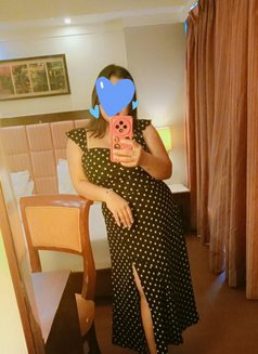 Shma Choudhary - escort in New Delhi Photo 2 of 3