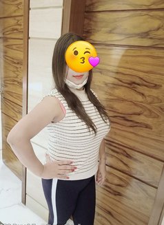 Shma Choudhary - adult performer in New Delhi Photo 2 of 3