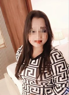 Shma Choudhary - Intérprete de adultos in New Delhi Photo 2 of 5