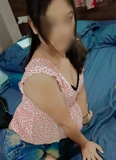 Shnaya - escort in Bangalore Photo 4 of 8