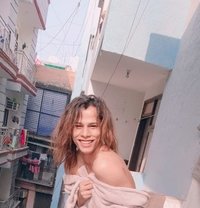 Couple cam show available real meet also - Transsexual escort in New Delhi