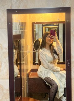 sho sho iraqi - escort in Dubai Photo 5 of 5
