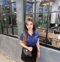 Shofia - puta in Jakarta