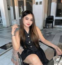 Shofia - puta in Jakarta