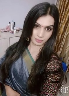 Shoma - Transsexual escort in Mumbai Photo 2 of 13