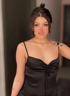 Shooka iranian & rosha russian(thressome - escort in Muscat Photo 3 of 5