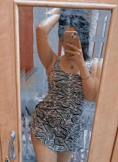 Shorock Sh - puta in Cairo Photo 5 of 5