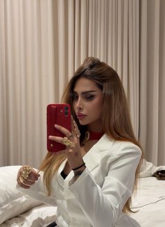 Shorouq - Transsexual escort in Riyadh Photo 15 of 21