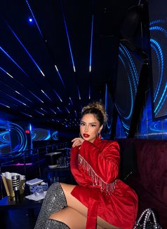 Shorouq - Transsexual escort in Riyadh Photo 17 of 21