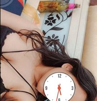 SHORT🧿₹ 2.5 K NIGHT ₹ 8/K PAY GIRL 🫶 - puta in New Delhi