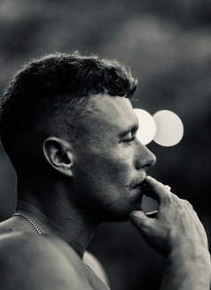 Short King - Male escort in Phuket Photo 5 of 7