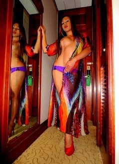 Incomparable Miss Godiva - Transsexual escort in Kuala Lumpur Photo 13 of 15