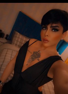 Shoshoشام - Transsexual escort in Dubai Photo 5 of 7