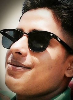 Shoton - Male escort in Chittagong Photo 2 of 3