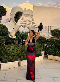 Shova - puta in Kathmandu Photo 2 of 4