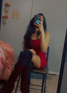 Shraddha - escort in Mumbai Photo 4 of 4