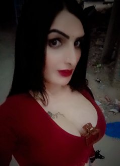Shraddha - Transsexual escort in New Delhi Photo 23 of 25