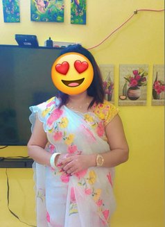 Shradha - adult performer in Bangalore Photo 3 of 3