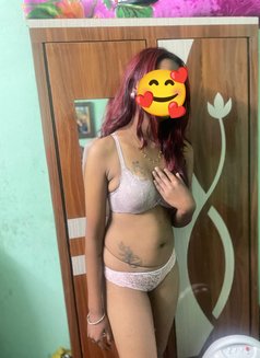 Shreya Best Service 24*7camservice - puta in Kathmandu Photo 4 of 5